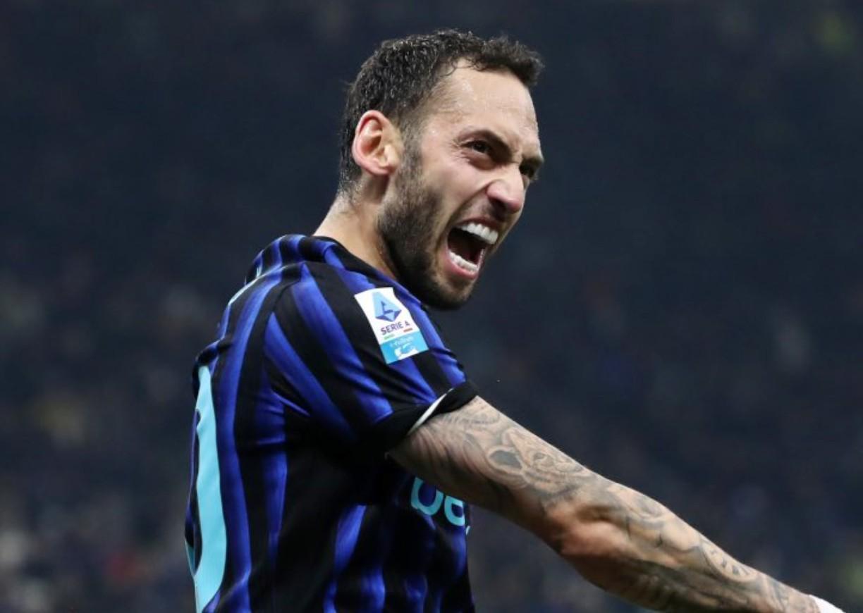 必赢官网-慢镜头：恰20比目鱼肌拉伤，将休息10-15天